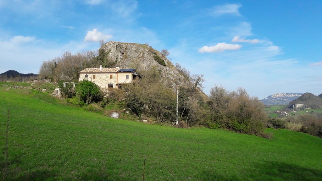Sasso Erminia R&B Ecosostenibile Novafeltria Exterior foto